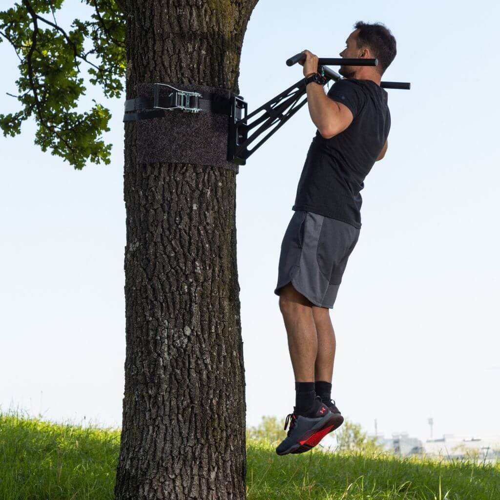 Mobile Outdoor Pull-Up and Dip Bar for Backyard or Park