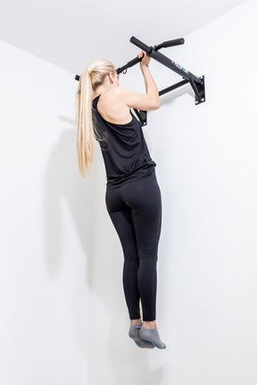 Wall Mounted Pull-Up Bar incl. Pull-Up Band